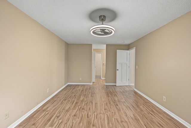 3200 Virginia Avenue S 215, Saint Louis Park, MN 55426