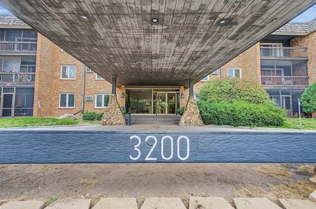 3200 Virginia Avenue S 215, Saint Louis Park, MN 55426