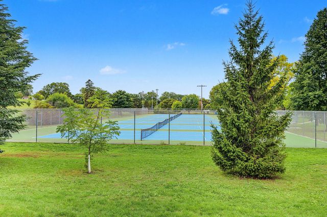 3200 Virginia Avenue S 215, Saint Louis Park, MN 55426
