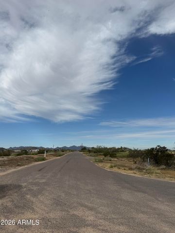 xxxx W Carefree Place 66, Unincorporated County, AZ 85139