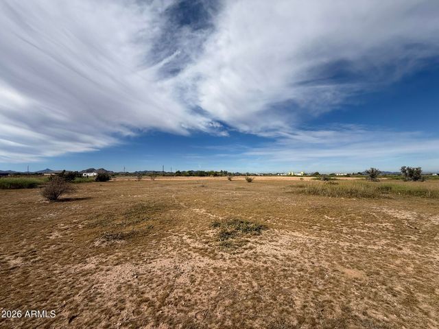 xxxx W Carefree Place 66, Unincorporated County, AZ 85139