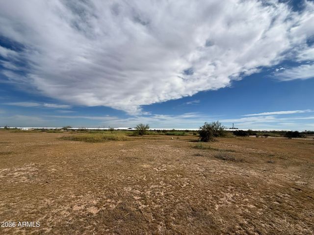 xxxx W Carefree Place 66, Unincorporated County, AZ 85139