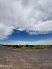xxxx W Carefree Place 66, Unincorporated County, AZ 85139