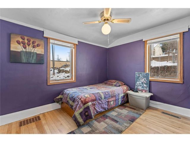 132 S Washington Street, Saint Croix Falls, WI 54024