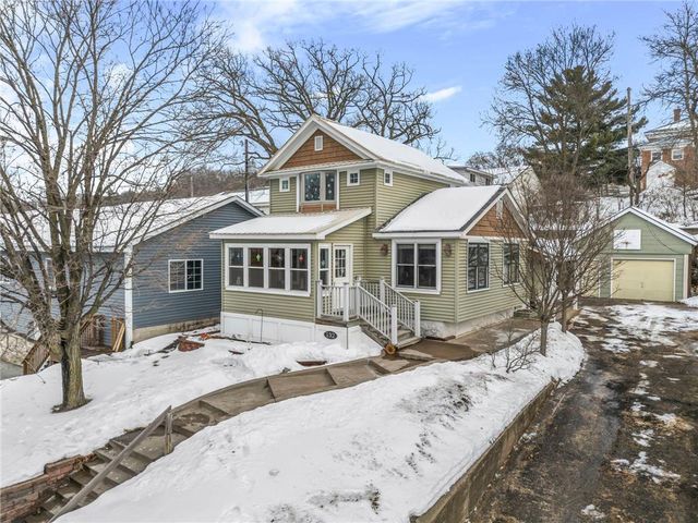 132 S Washington Street, Saint Croix Falls, WI 54024