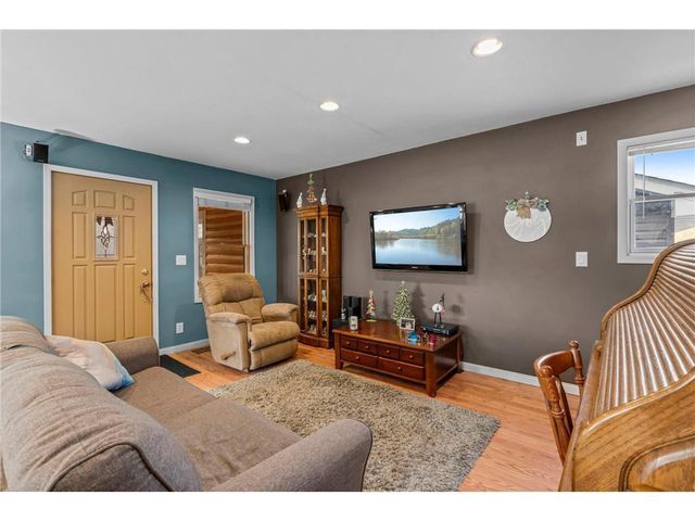 132 S Washington Street, Saint Croix Falls, WI 54024