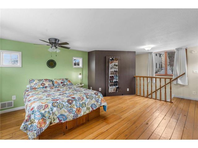 132 S Washington Street, Saint Croix Falls, WI 54024