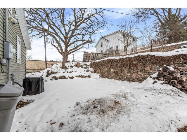 132 S Washington Street, Saint Croix Falls, WI 54024