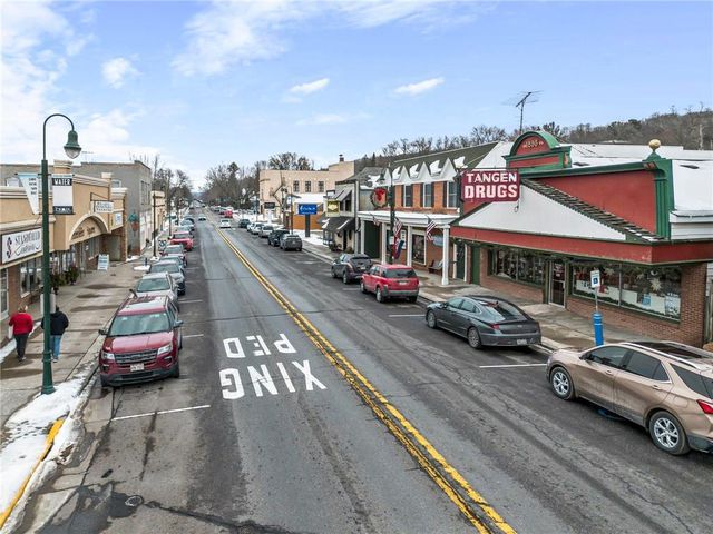 132 S Washington Street, Saint Croix Falls, WI 54024