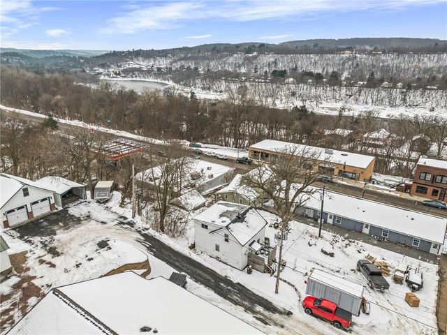 132 S Washington Street, Saint Croix Falls, WI 54024