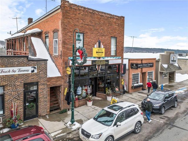 132 S Washington Street, Saint Croix Falls, WI 54024