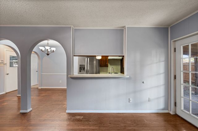 5812 Lance Court, Haltom City, TX 76148