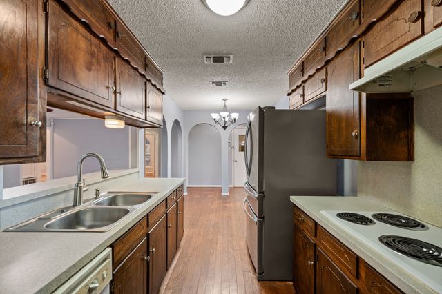 5812 Lance Court, Haltom City, TX 76148