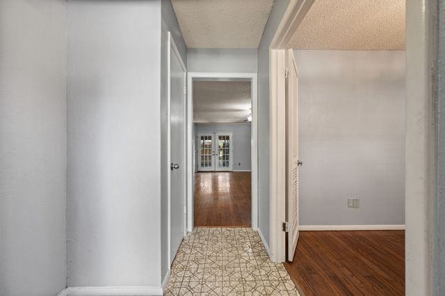 5812 Lance Court, Haltom City, TX 76148