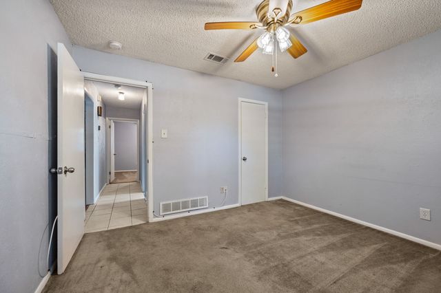 5812 Lance Court, Haltom City, TX 76148
