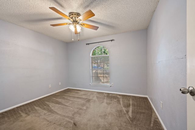 5812 Lance Court, Haltom City, TX 76148