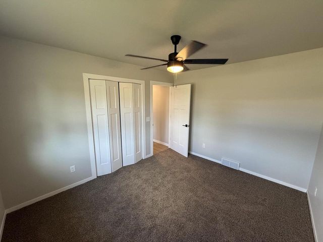 1838 Arches DRIVE, Holmen, WI 54636
