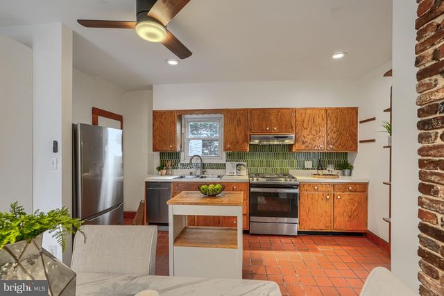 5525 MATTFELDT, Baltimore, MD 21209