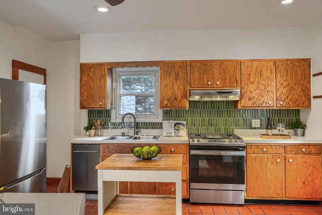 5525 MATTFELDT, Baltimore, MD 21209