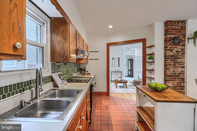 5525 MATTFELDT, Baltimore, MD 21209