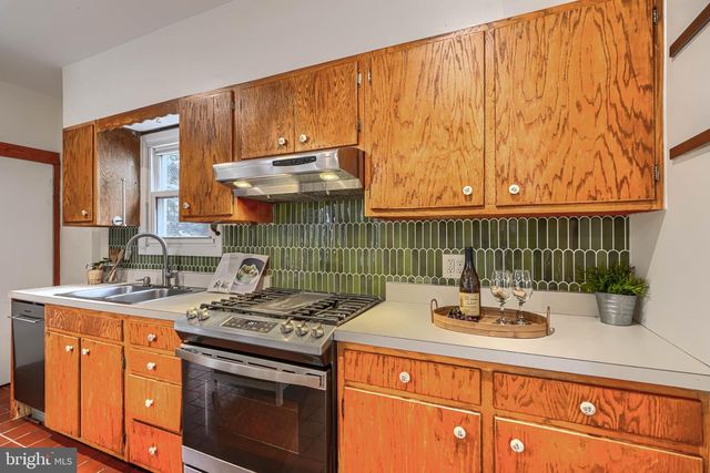 5525 MATTFELDT, Baltimore, MD 21209