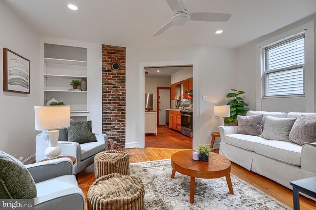 5525 MATTFELDT, Baltimore, MD 21209