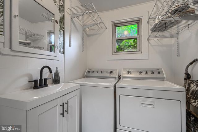 5525 MATTFELDT, Baltimore, MD 21209