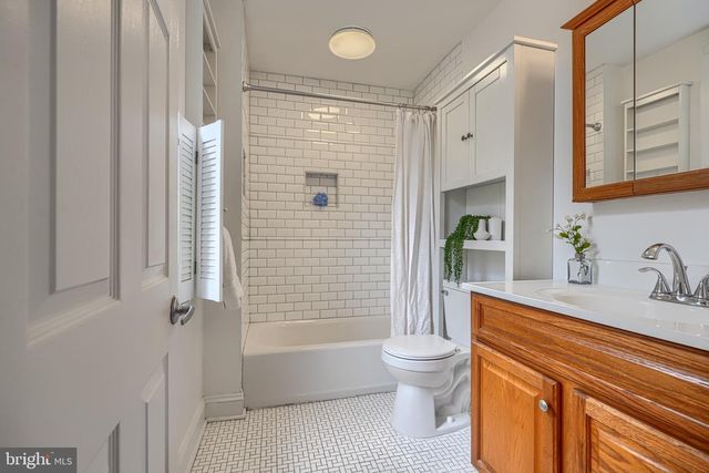 5525 MATTFELDT, Baltimore, MD 21209