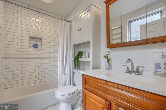 5525 MATTFELDT, Baltimore, MD 21209