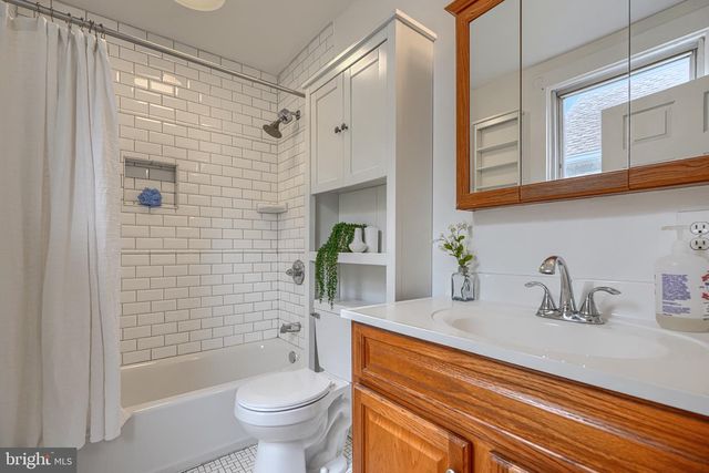 5525 MATTFELDT, Baltimore, MD 21209