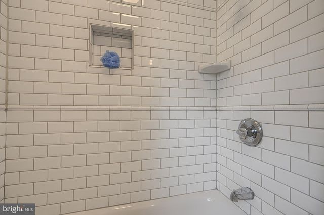 5525 MATTFELDT, Baltimore, MD 21209