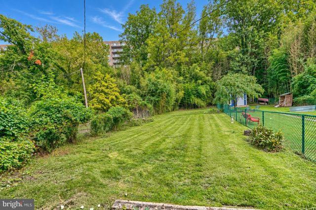 5525 MATTFELDT, Baltimore, MD 21209
