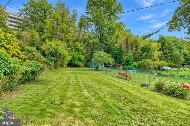 5525 MATTFELDT, Baltimore, MD 21209
