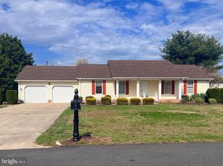 16 PRINCETON RD, Milford, DE 19963
