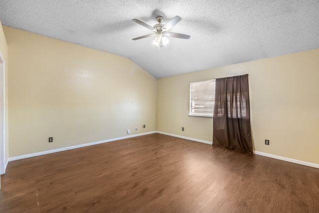 5808 Caprock Drive, Arlington, TX 76018