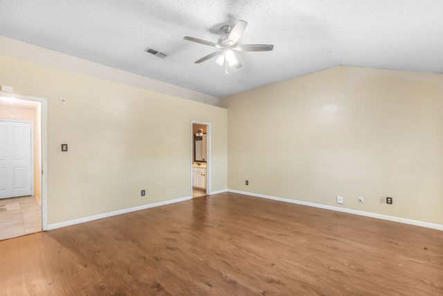 5808 Caprock Drive, Arlington, TX 76018