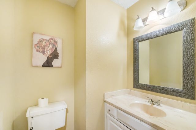 5808 Caprock Drive, Arlington, TX 76018