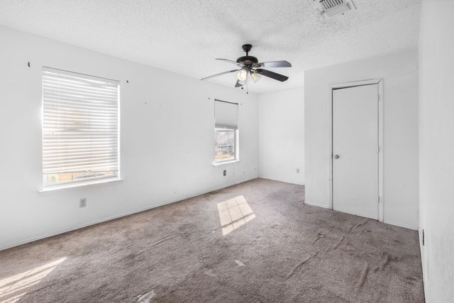 5808 Caprock Drive, Arlington, TX 76018