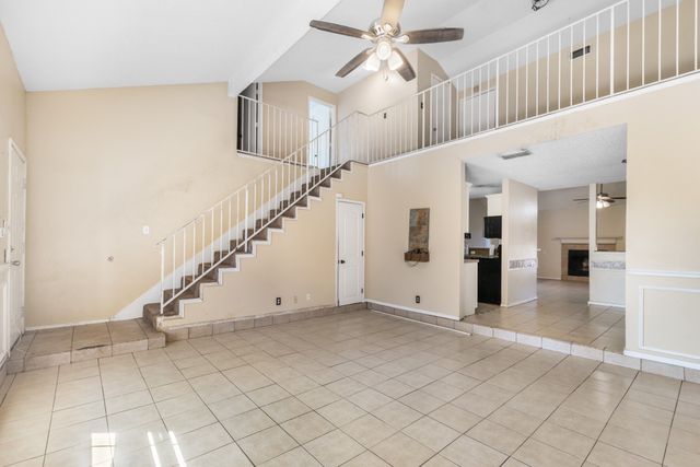 5808 Caprock Drive, Arlington, TX 76018