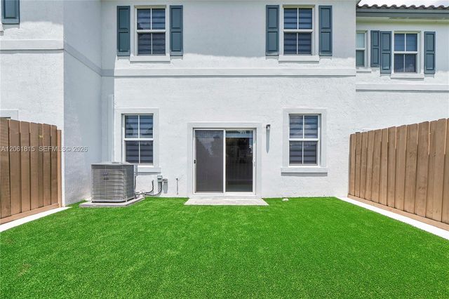 4614 NW 120th Way, Coral Springs, FL 33076