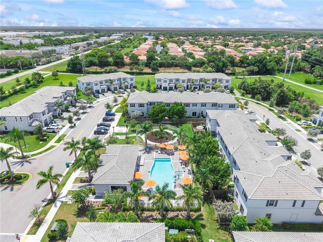 4614 NW 120th Way, Coral Springs, FL 33076