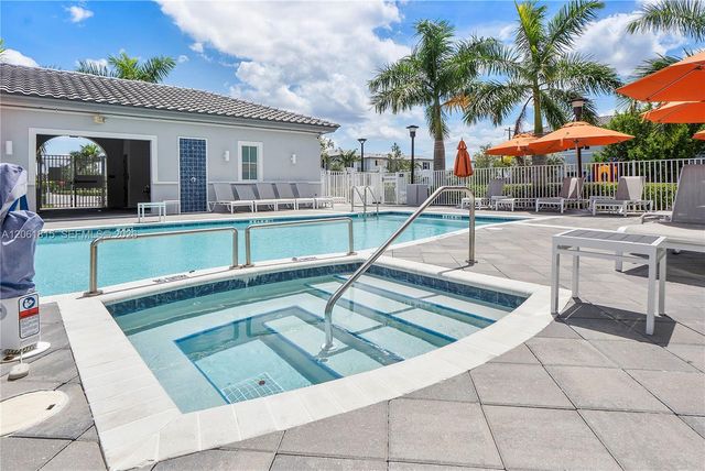 4614 NW 120th Way, Coral Springs, FL 33076