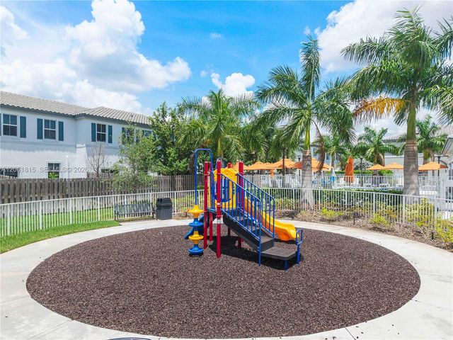 4614 NW 120th Way, Coral Springs, FL 33076