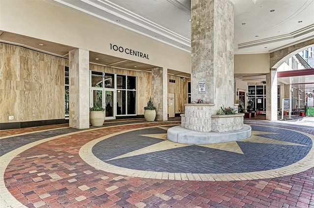 100 CENTRAL AVENUE H716, Sarasota, FL 34236