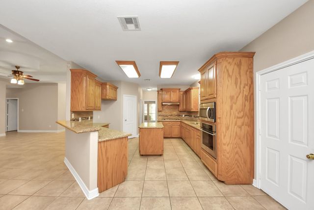 4320 Barkaloo Road, Baytown, TX 77521