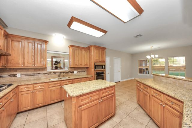 4320 Barkaloo Road, Baytown, TX 77521