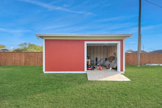 4320 Barkaloo Road, Baytown, TX 77521