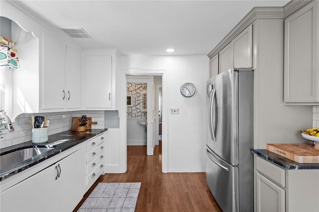 21 Belgrade Avenue, Pawtucket, RI 02861