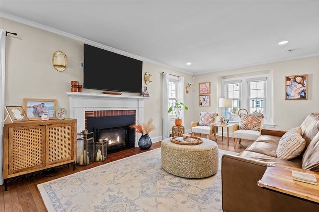 21 Belgrade Avenue, Pawtucket, RI 02861