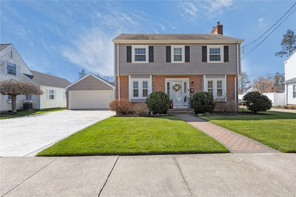 21 Belgrade Avenue, Pawtucket, RI 02861